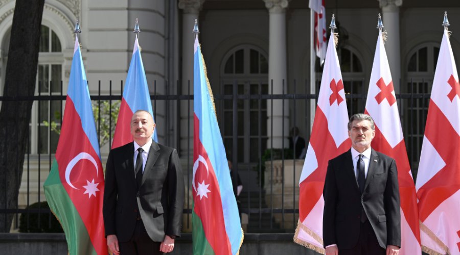 İlham Əliyevin Tbilisidə rəsmi qarşılanma mərasimi - FOTO/VİDEO